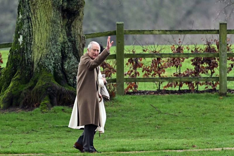  King Charles makes first public outing since cancer diagnosis