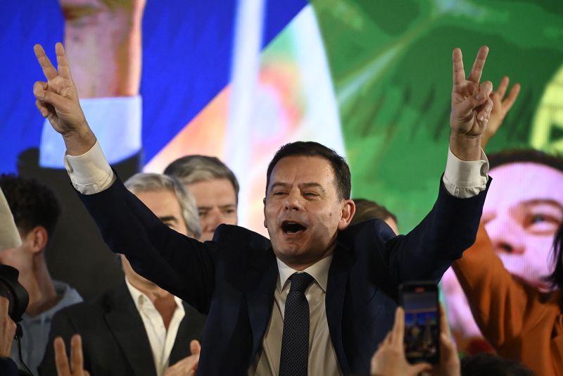 Portugal’s center-right coalition claims slim election win as radical right surges